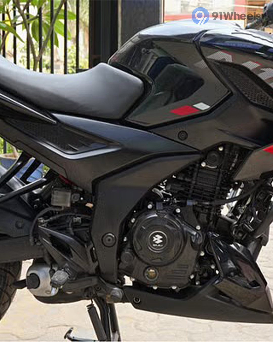 Bajaj Pulsar N160 image