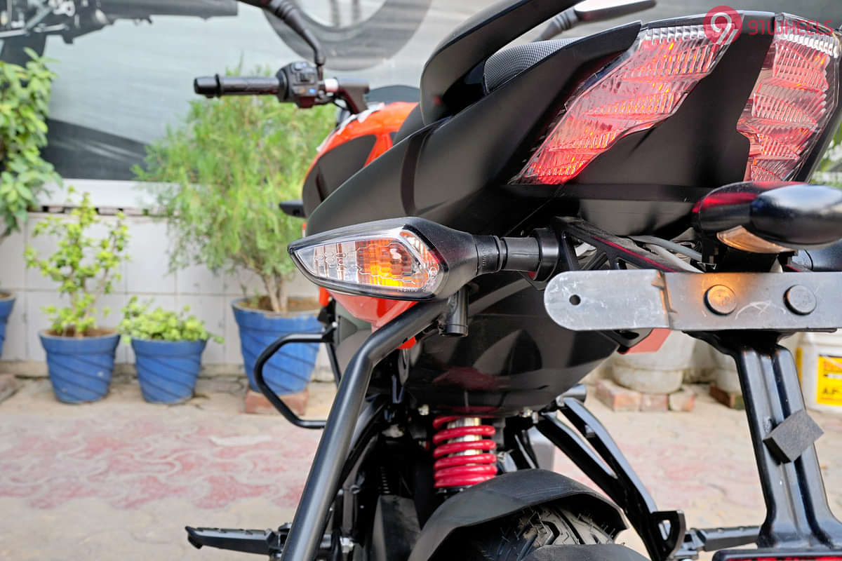 Bajaj Pulsar NS 125 Rear Turn Indicators