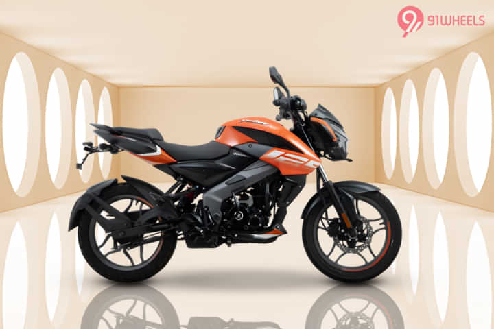 Bajaj Pulsar NS 125 Right Side View Bajaj Pulsar NS 125 Right Side View