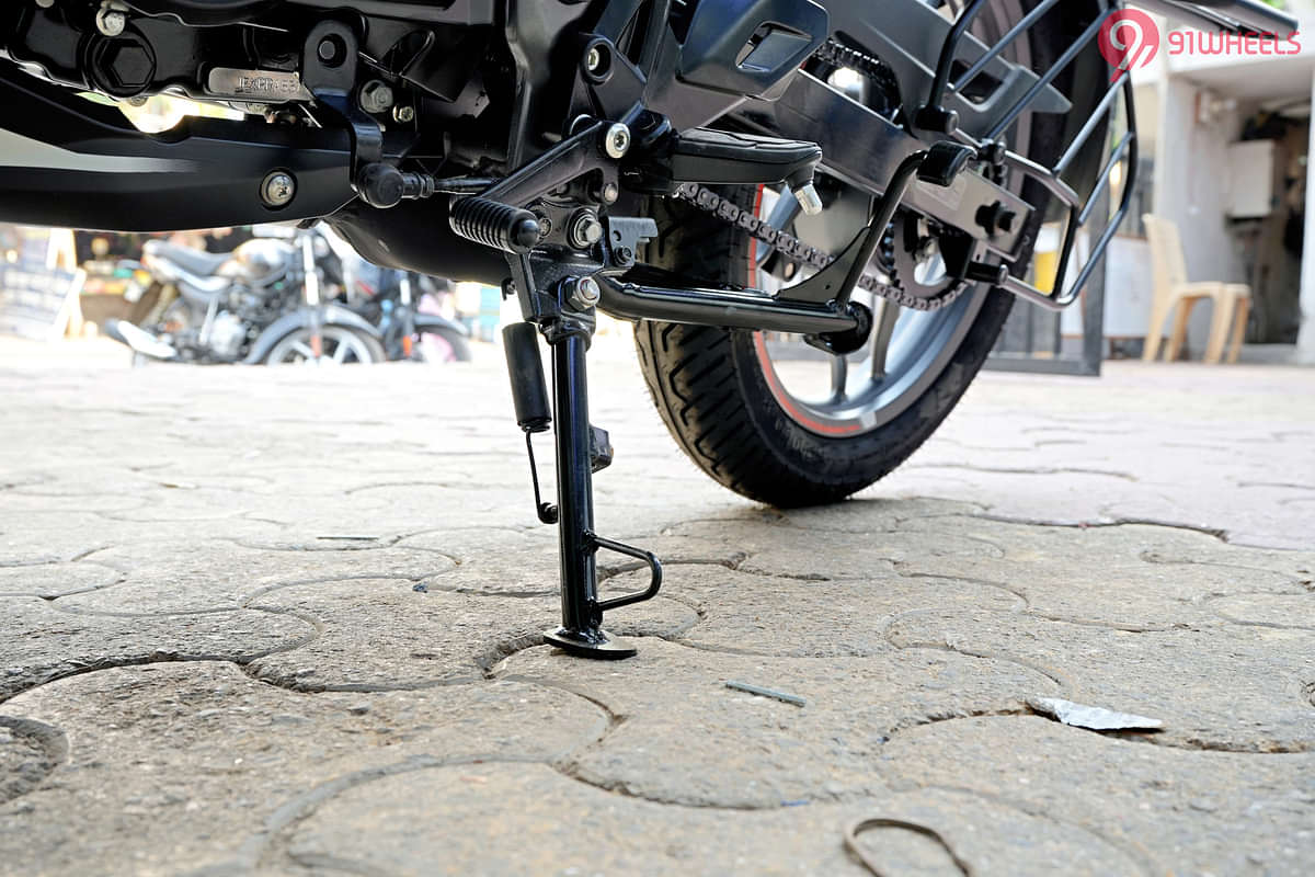 Bajaj Pulsar NS 125 Side stand