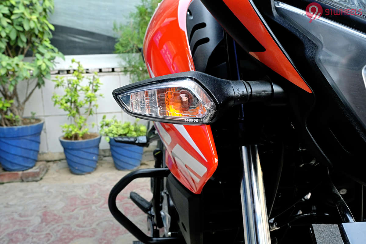 Bajaj Pulsar NS 125 Front Turn Indicators