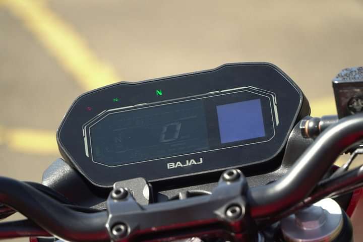 Bajaj Pulsar NS400Z TFT / Instrument Cluster