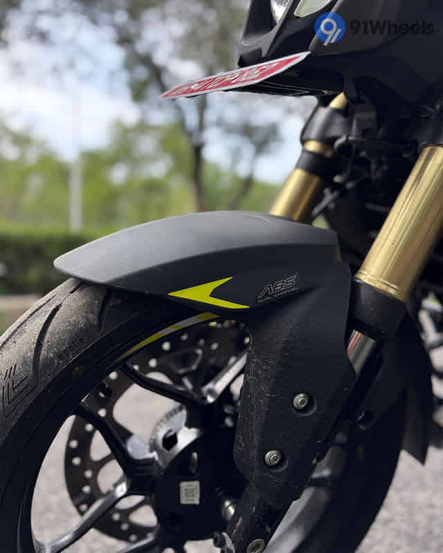 Pulsar NS400Z Front Mudguard