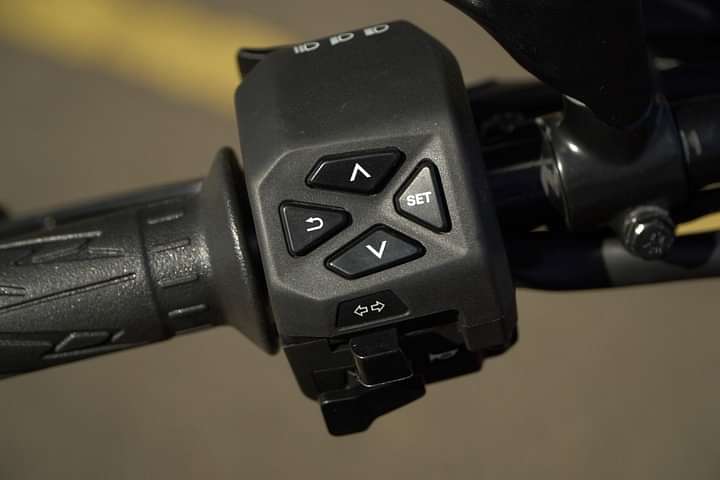 Bajaj Pulsar NS400Z Turn Indicators Switch