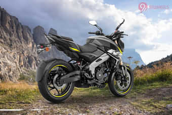 Bajaj Pulsar NS400Z Right Rear Three Quarter Bajaj Pulsar NS400Z Right Rear Three Quarter