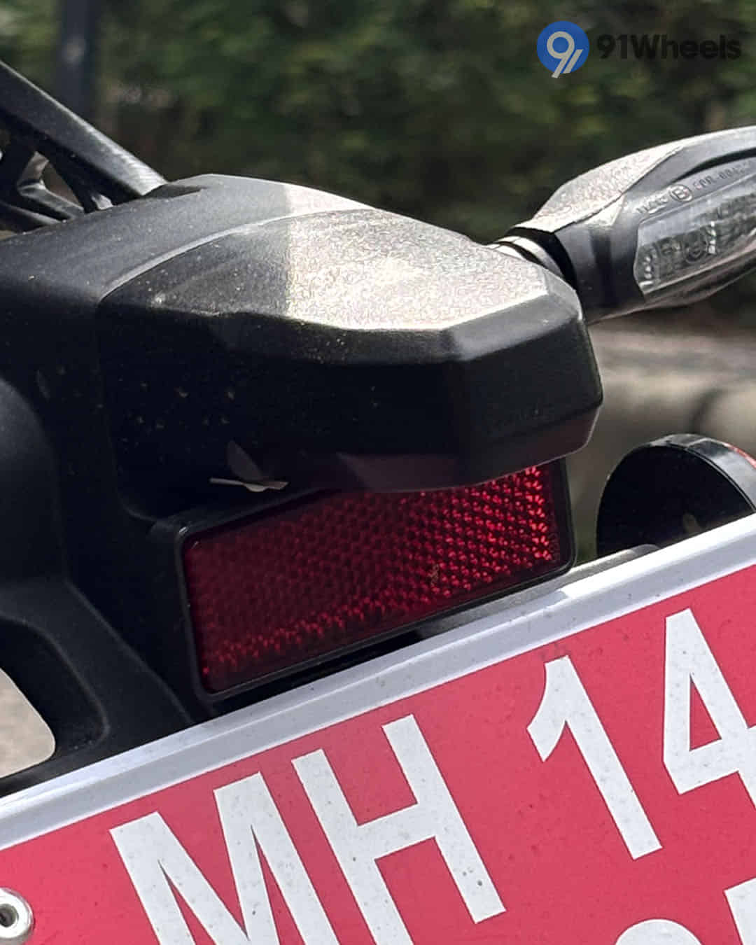 Rear Reflex Reflector