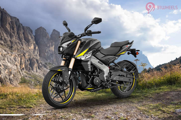 Bajaj Pulsar NS400Z Left Front Three Quarter