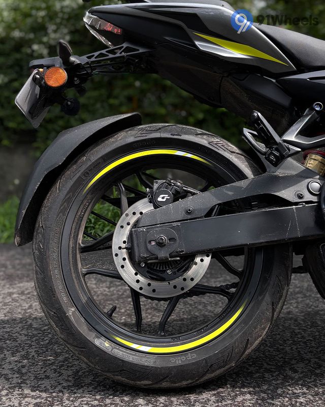 Pulsar NS400Z Rear Wheel