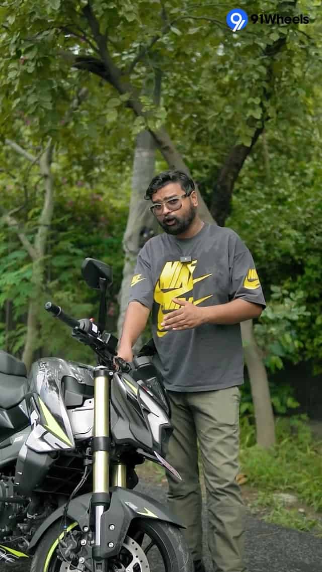 Bajaj Pulsar NS400Z Video