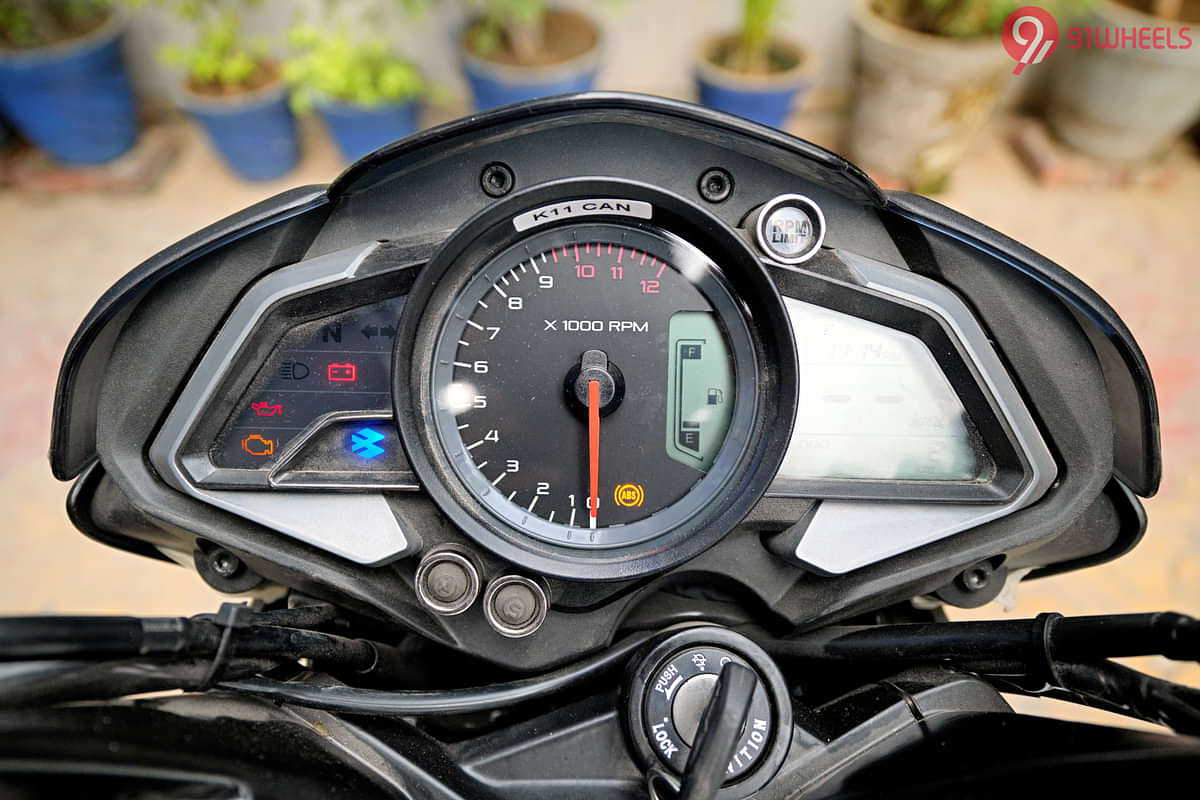 Bajaj Pulsar NS160 TFT / Instrument Cluster