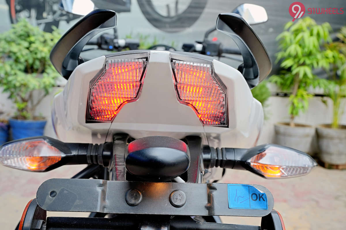 Bajaj Pulsar NS160 Tail Light