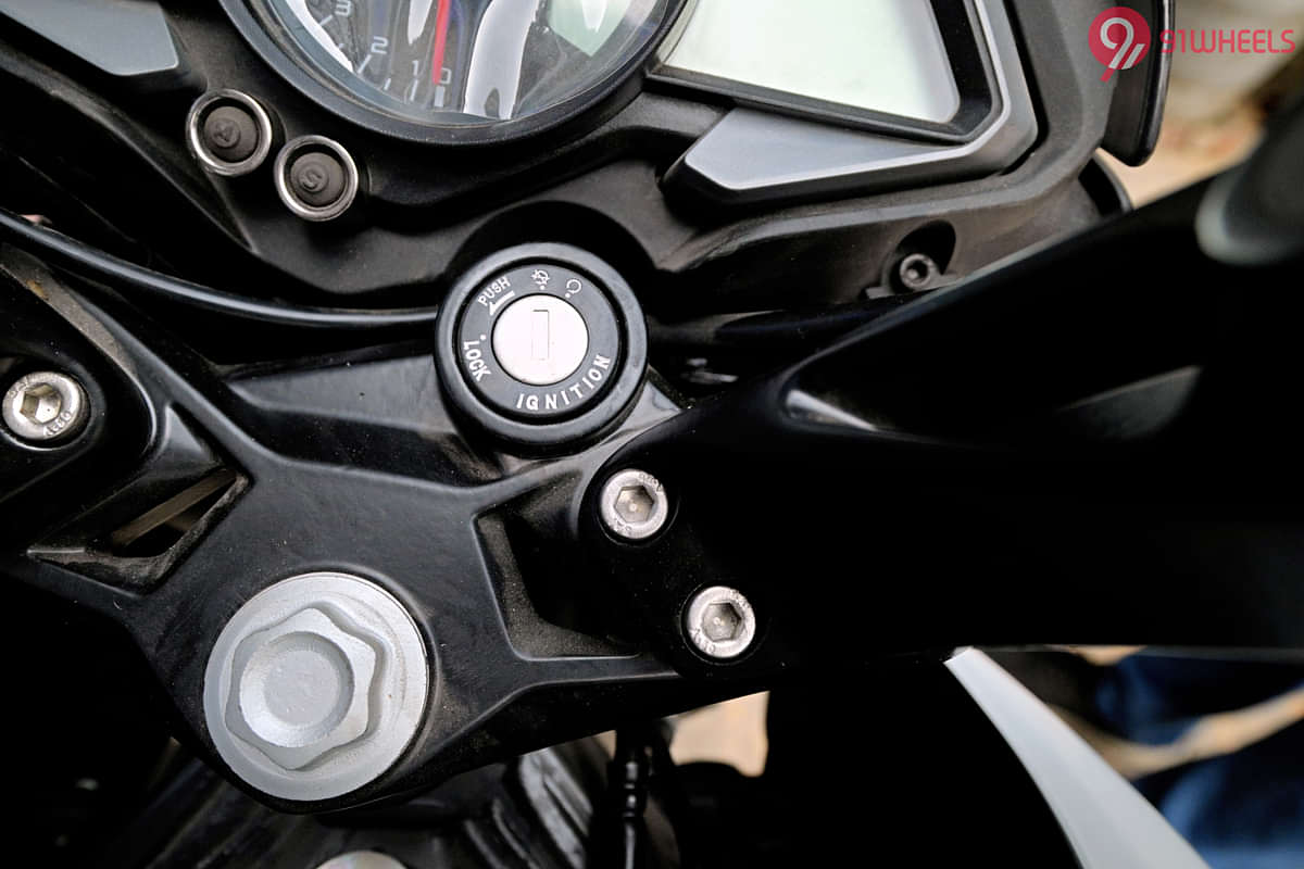 Bajaj Pulsar NS160 Steering Lock