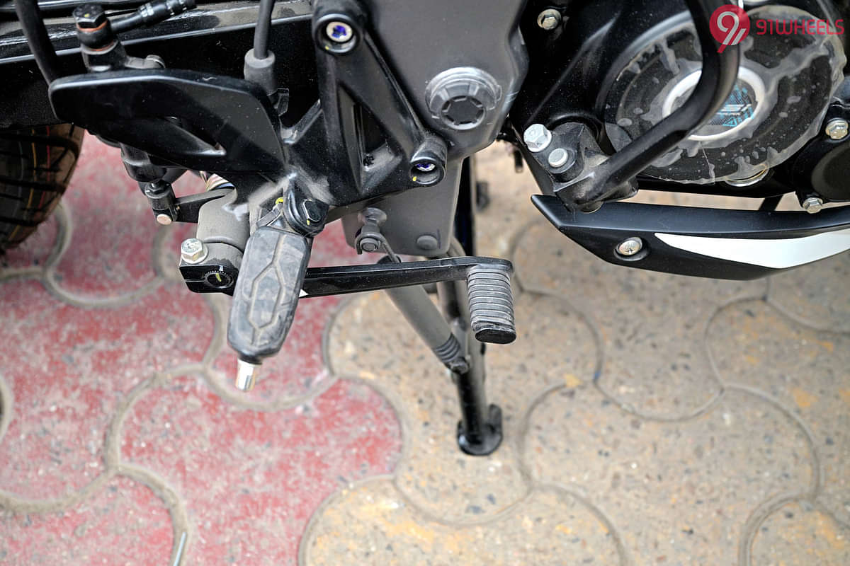 Bajaj Pulsar NS160 Pillion Footrest