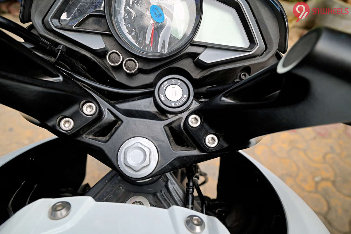 Bajaj Pulsar NS160 Ignition Switch