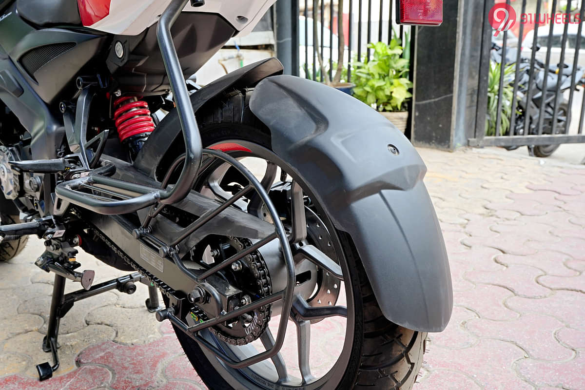 Bajaj Pulsar NS160 Rear Mudguard