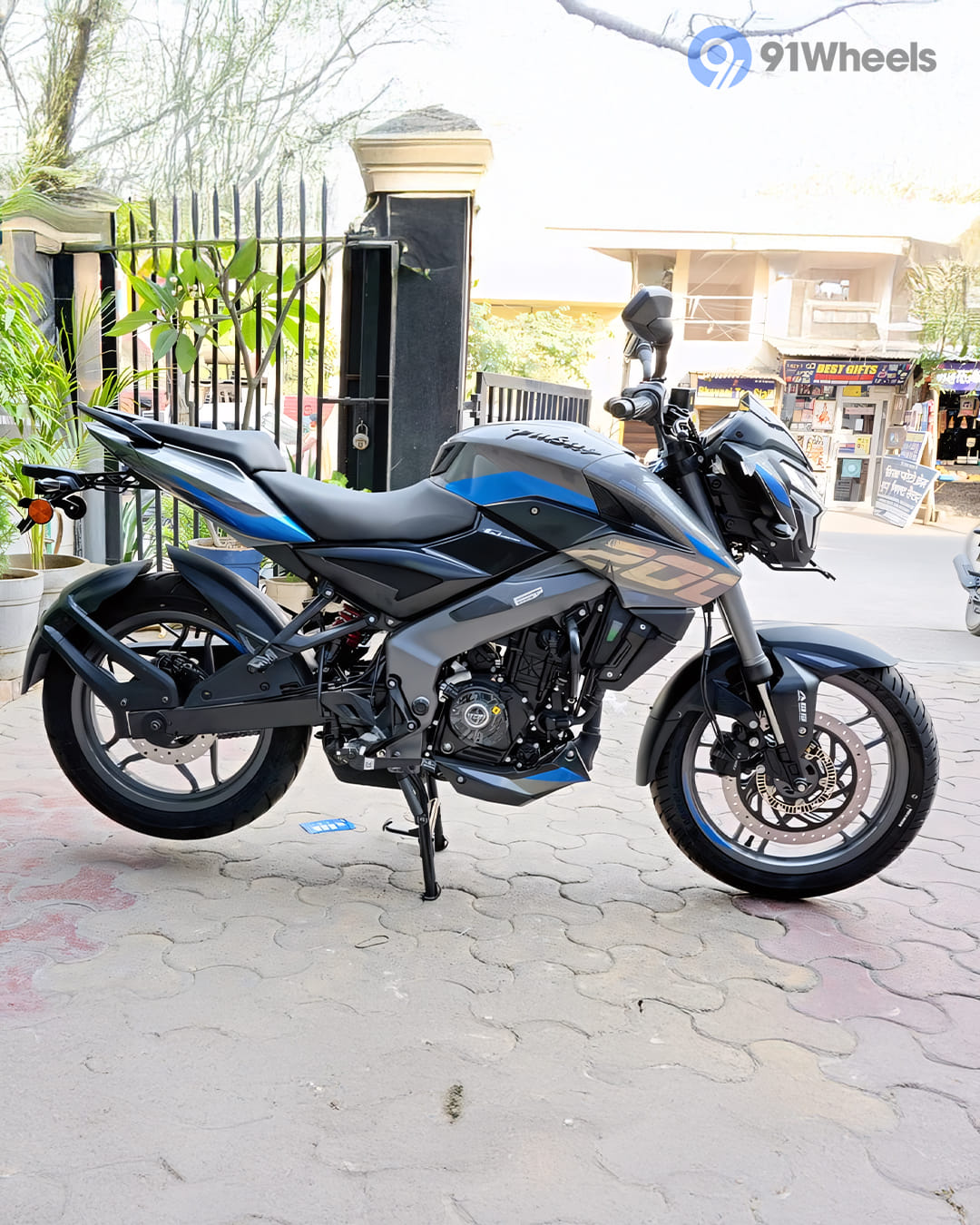 360° View Shots - 15 360° View Shots - 15