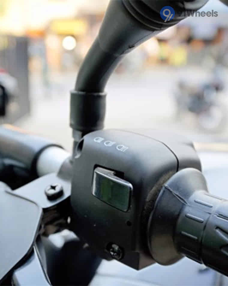 Handlebar & Console Area - 8