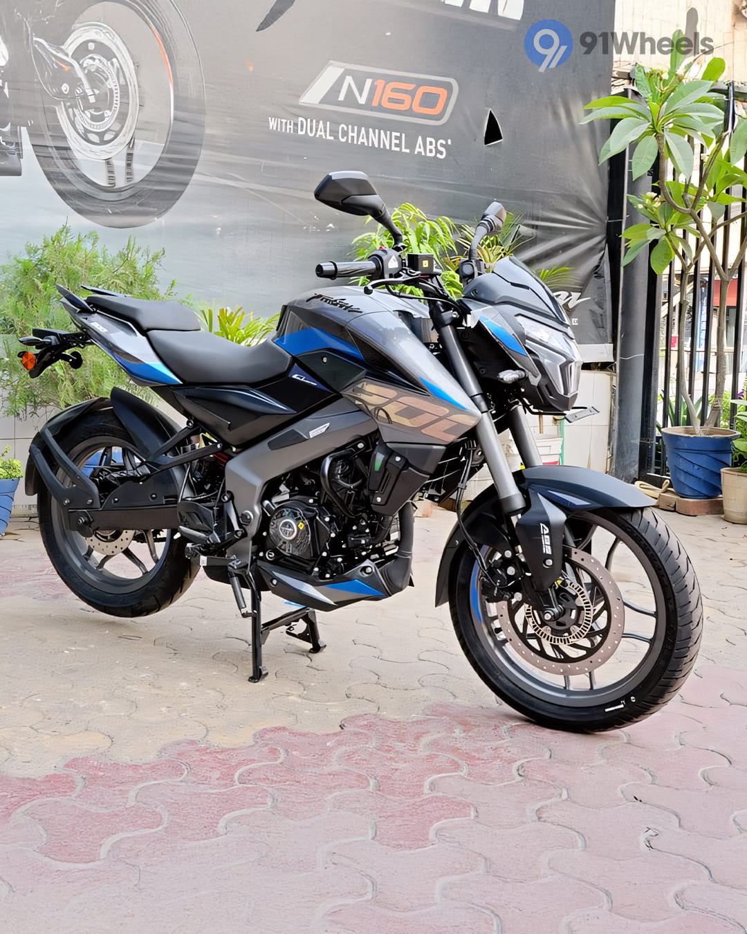 360° View Shots - 16 360° View Shots - 16