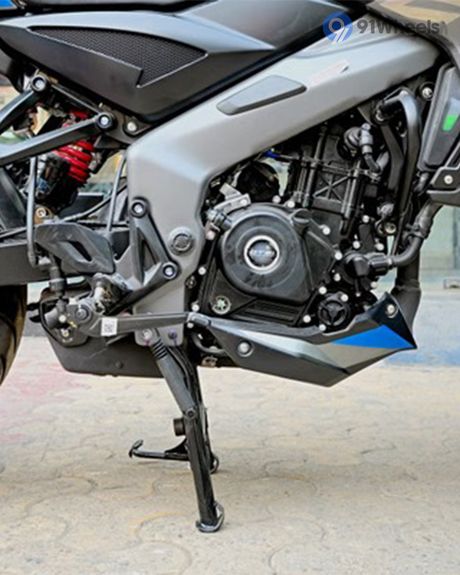 Pulsar NS200 Main stand