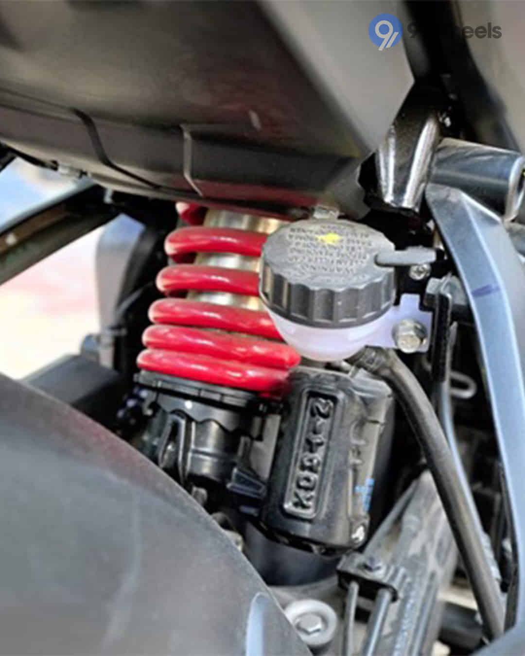 Rear Suspension Spring Preload Setting