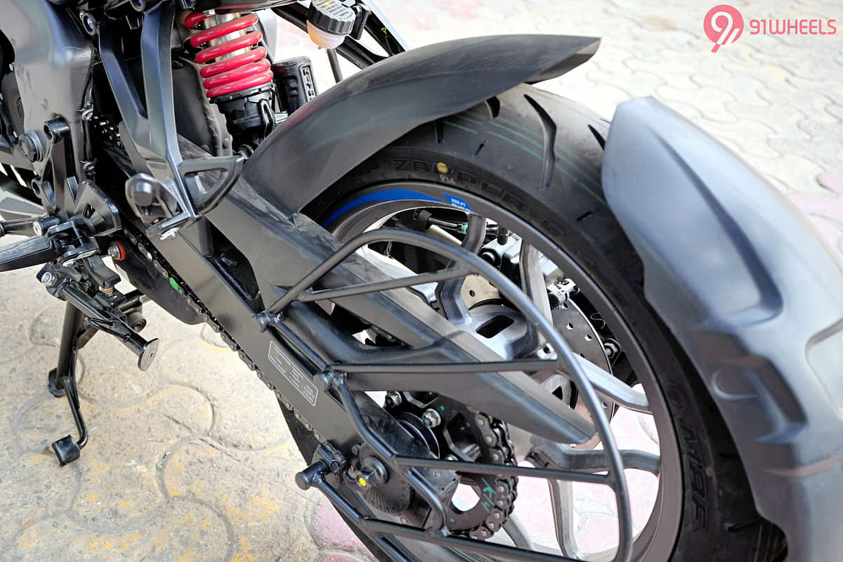 Bajaj Pulsar NS200 Chain Cover