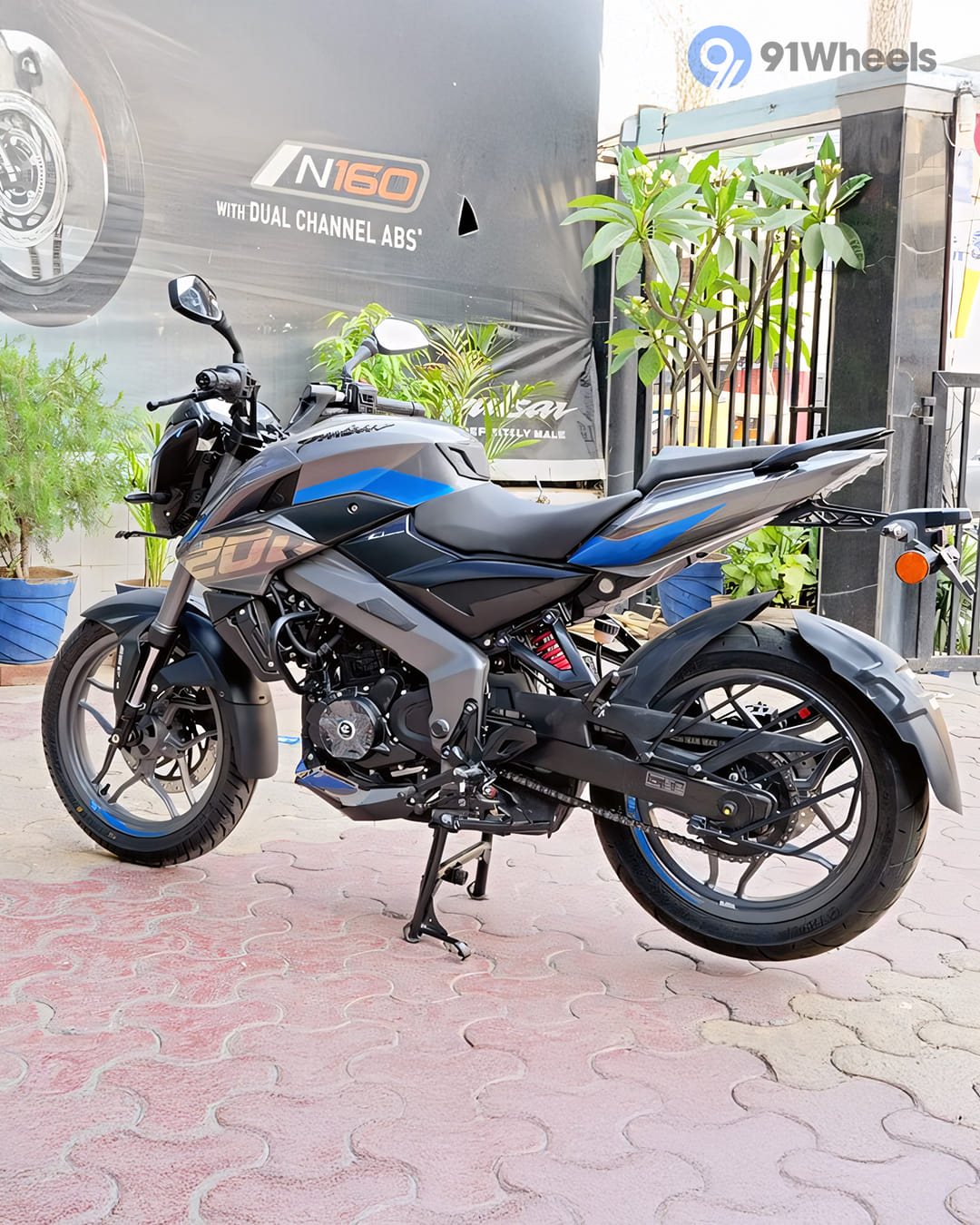 360° View Shots - 13 360° View Shots - 13