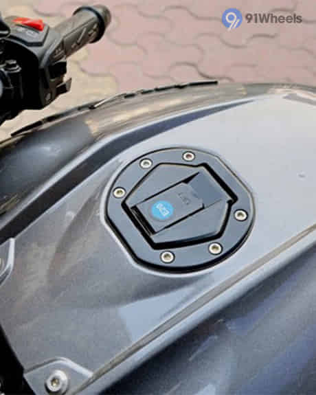 Pulsar NS200 Closed Fuel Lid