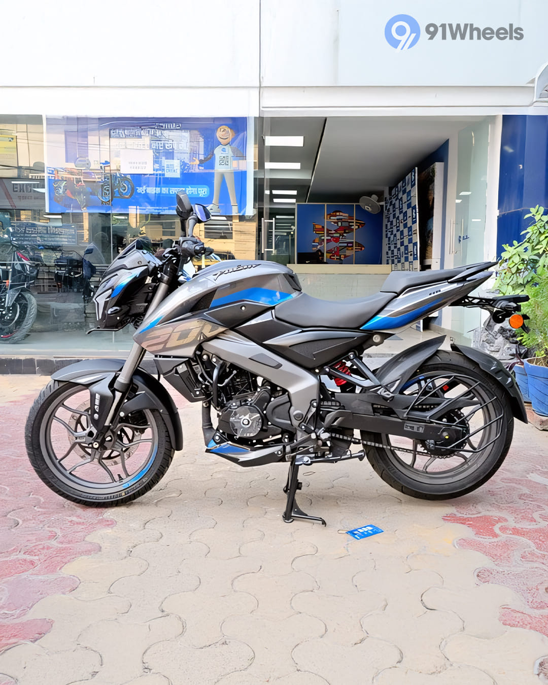 360° View Shots - 12 360° View Shots - 12