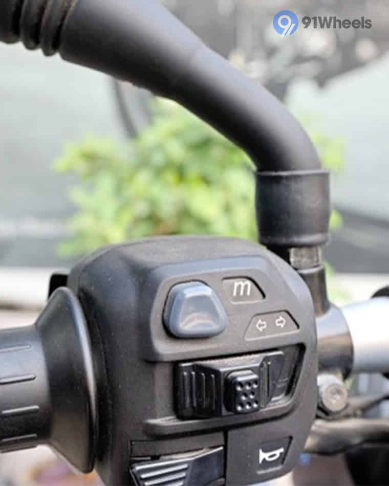 Handlebar & Console Area - 9