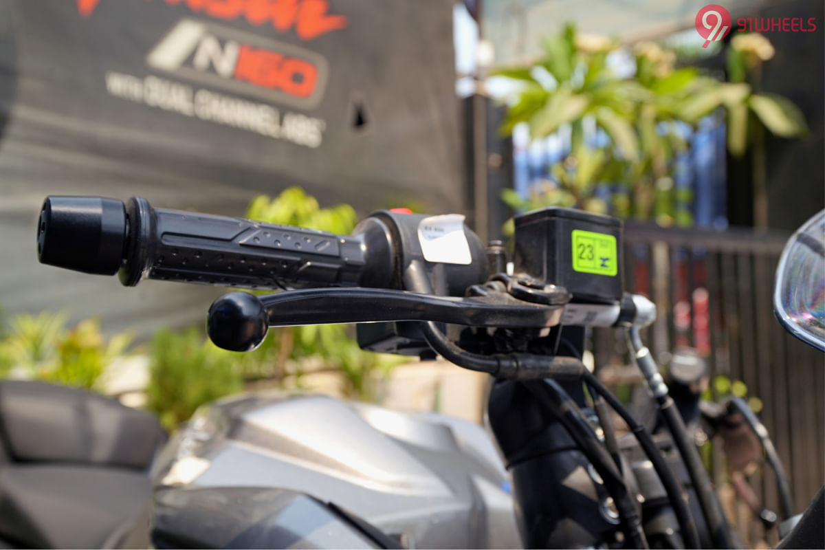 Bajaj Pulsar RS 200 Front Brake Lever