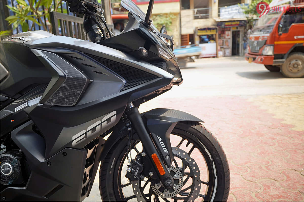 Bajaj Pulsar RS 200 Side Fairing