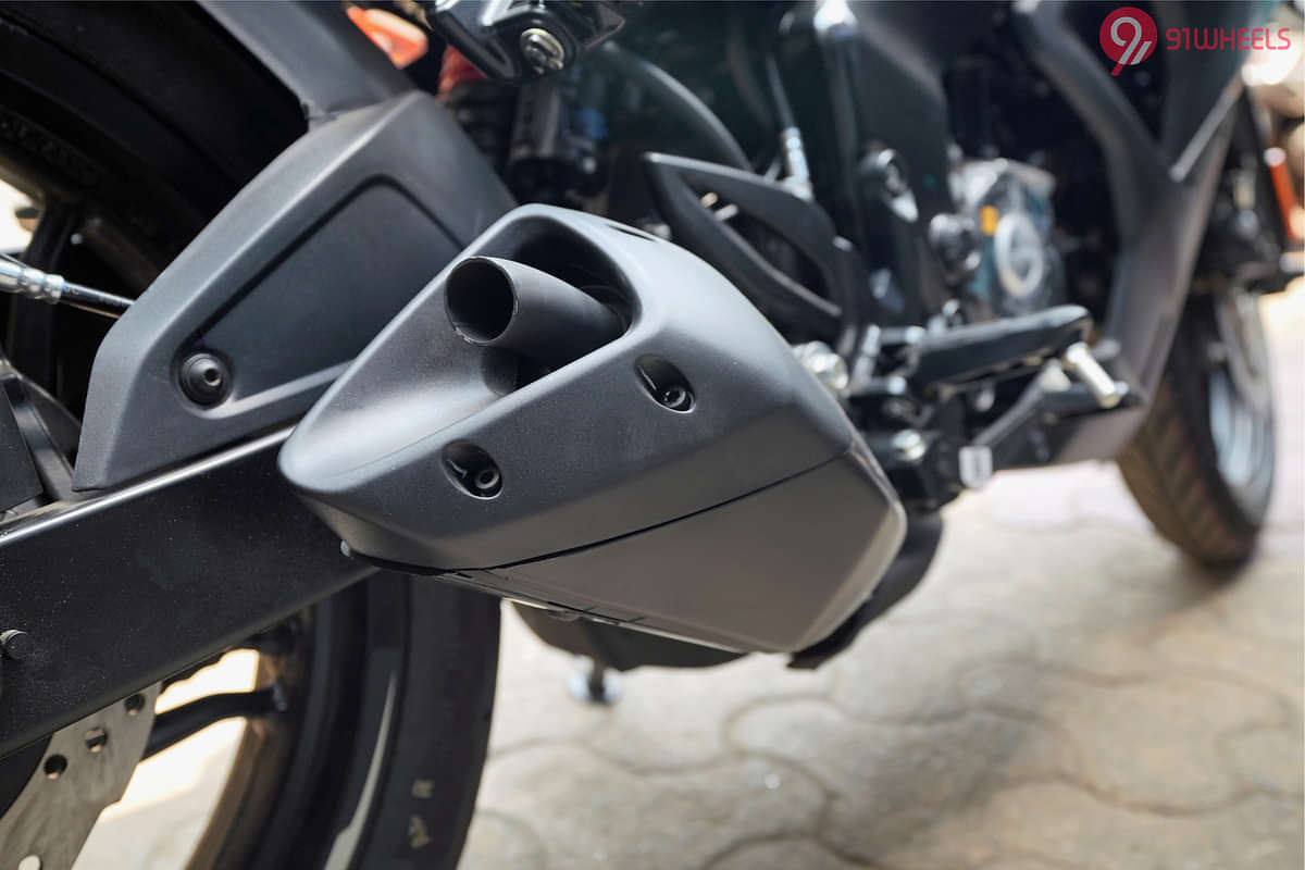 Bajaj Pulsar RS 200 Silencer/Muffler