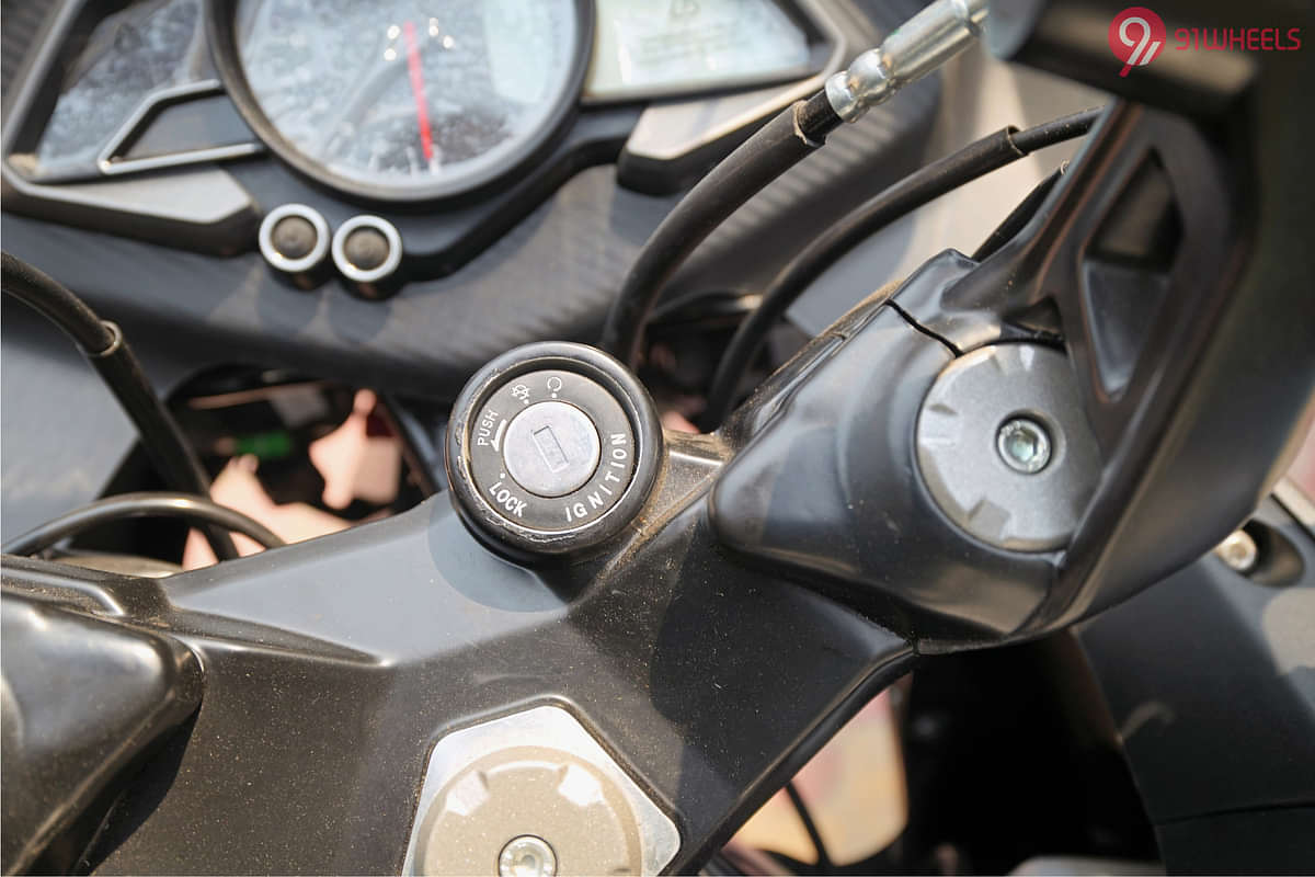Bajaj Pulsar RS 200 Steering Lock