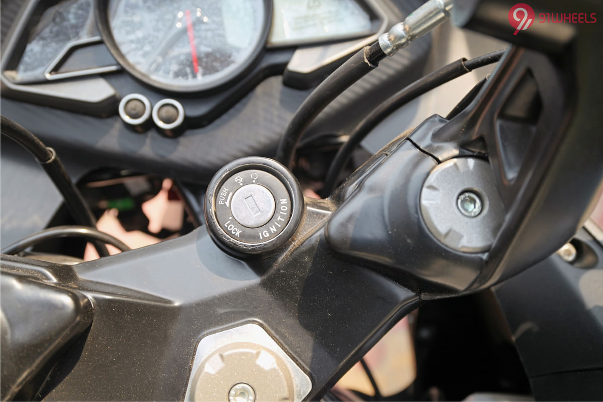 Bajaj Pulsar RS 200 Steering Lock