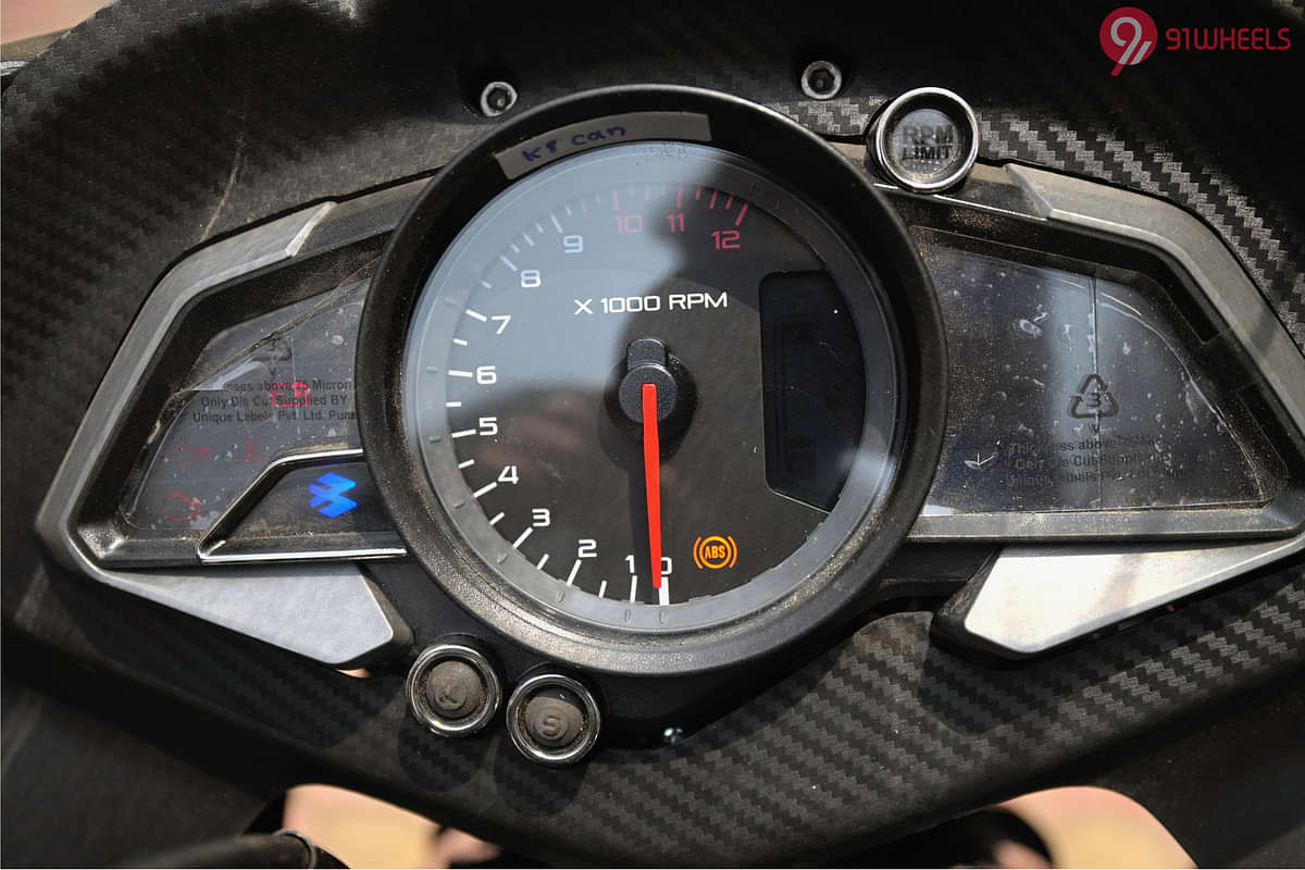 Bajaj Pulsar RS 200 Tachometer