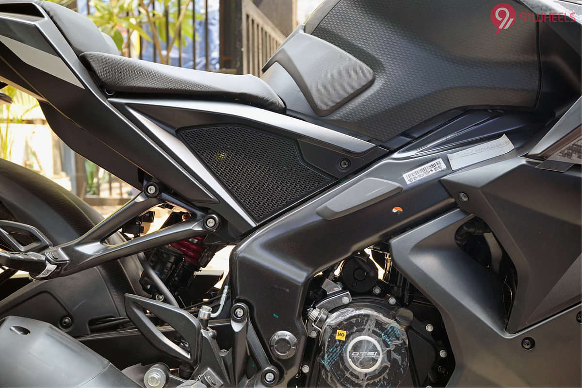 Bajaj Pulsar RS 200 Battery Compartment