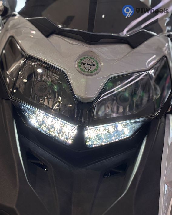 TRK 502 Daytime Running Lamp TRK 502 Daytime Running Lamp