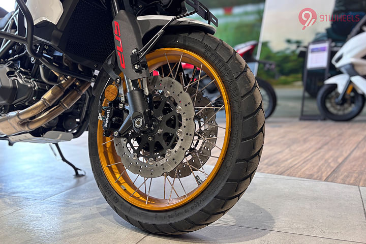 Benelli TRK 502 Front Spoke Wheel