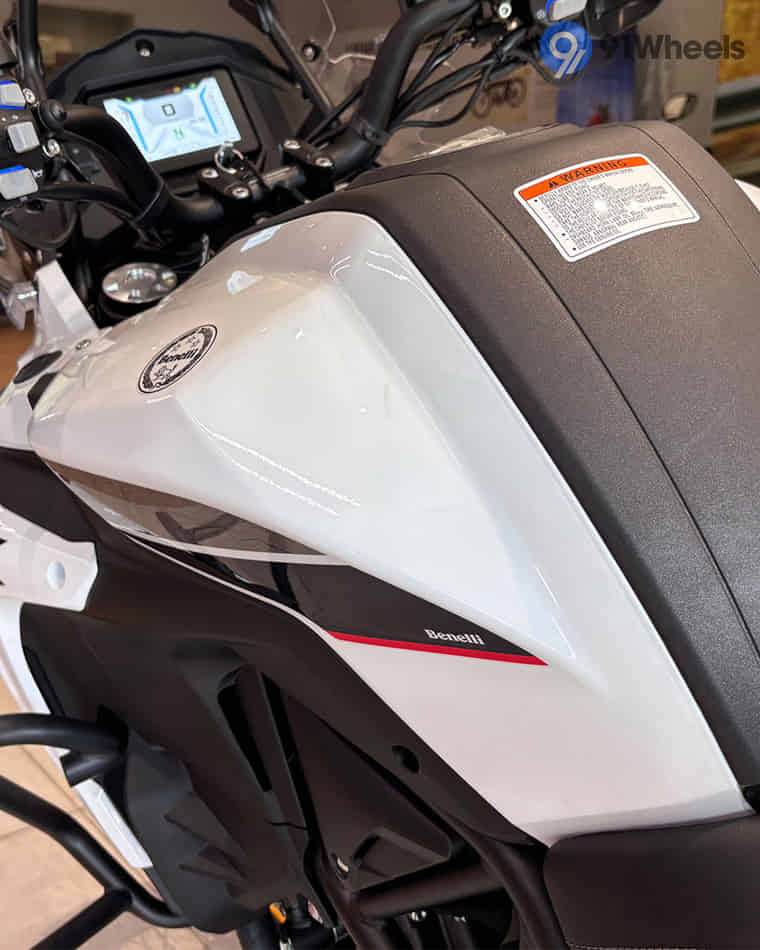 Handlebar & Console Area - 11