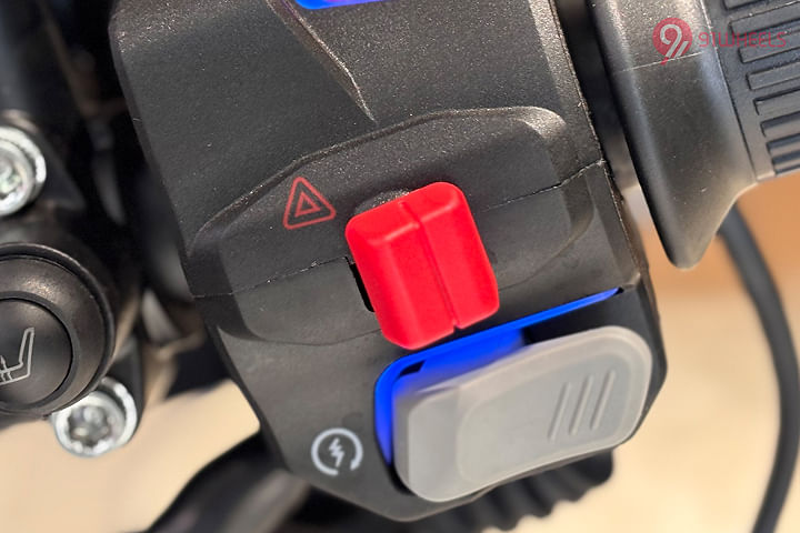 Benelli TRK 502 Hazard Warning Lights Switch