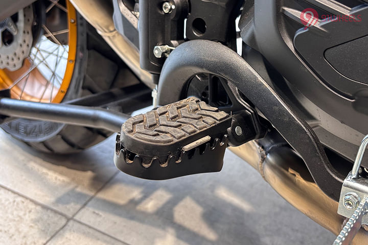 Benelli TRK 502 Rider Footpeg