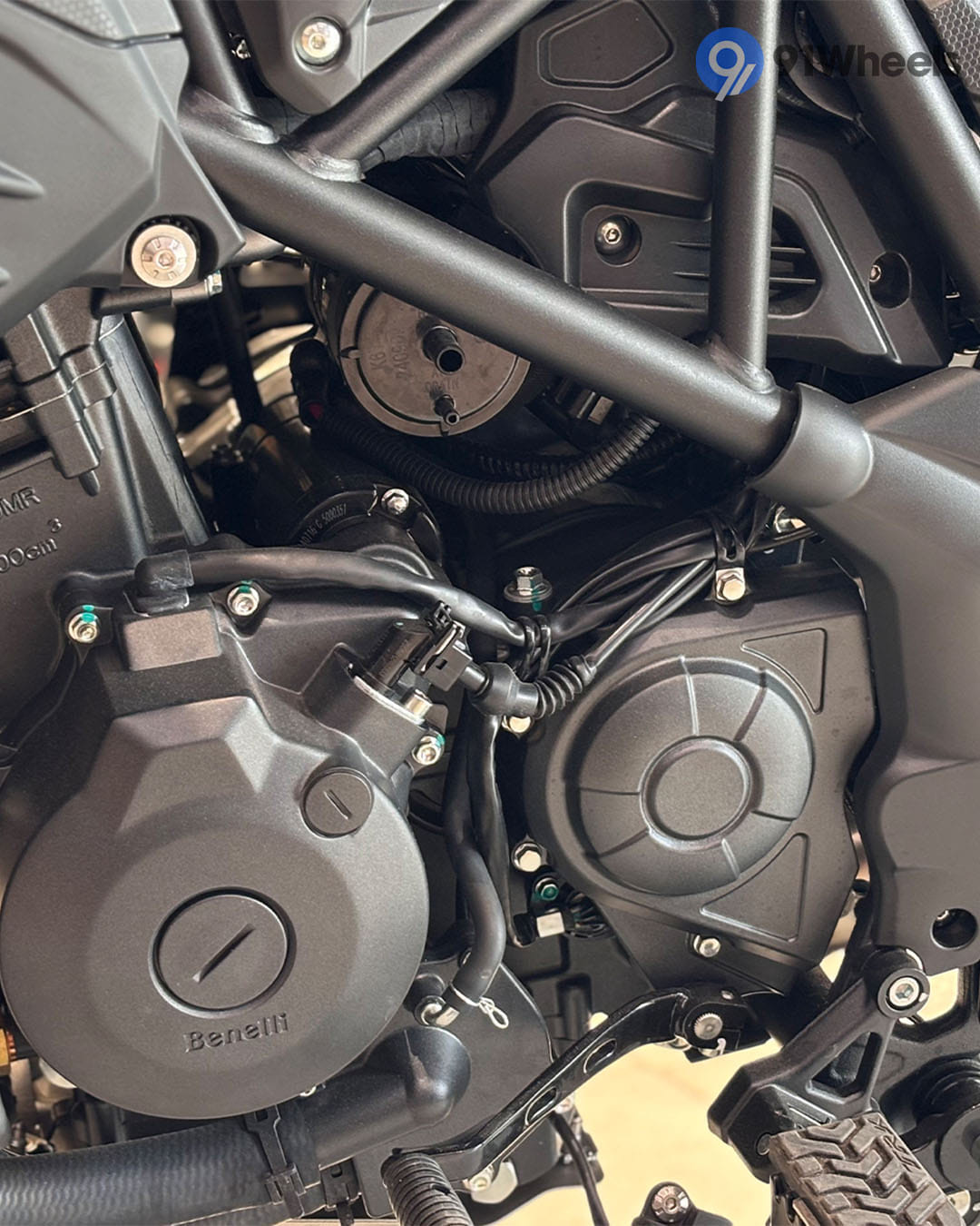 Engine & Exhaust - 1