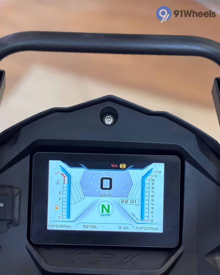 Handlebar & Console Area - 1