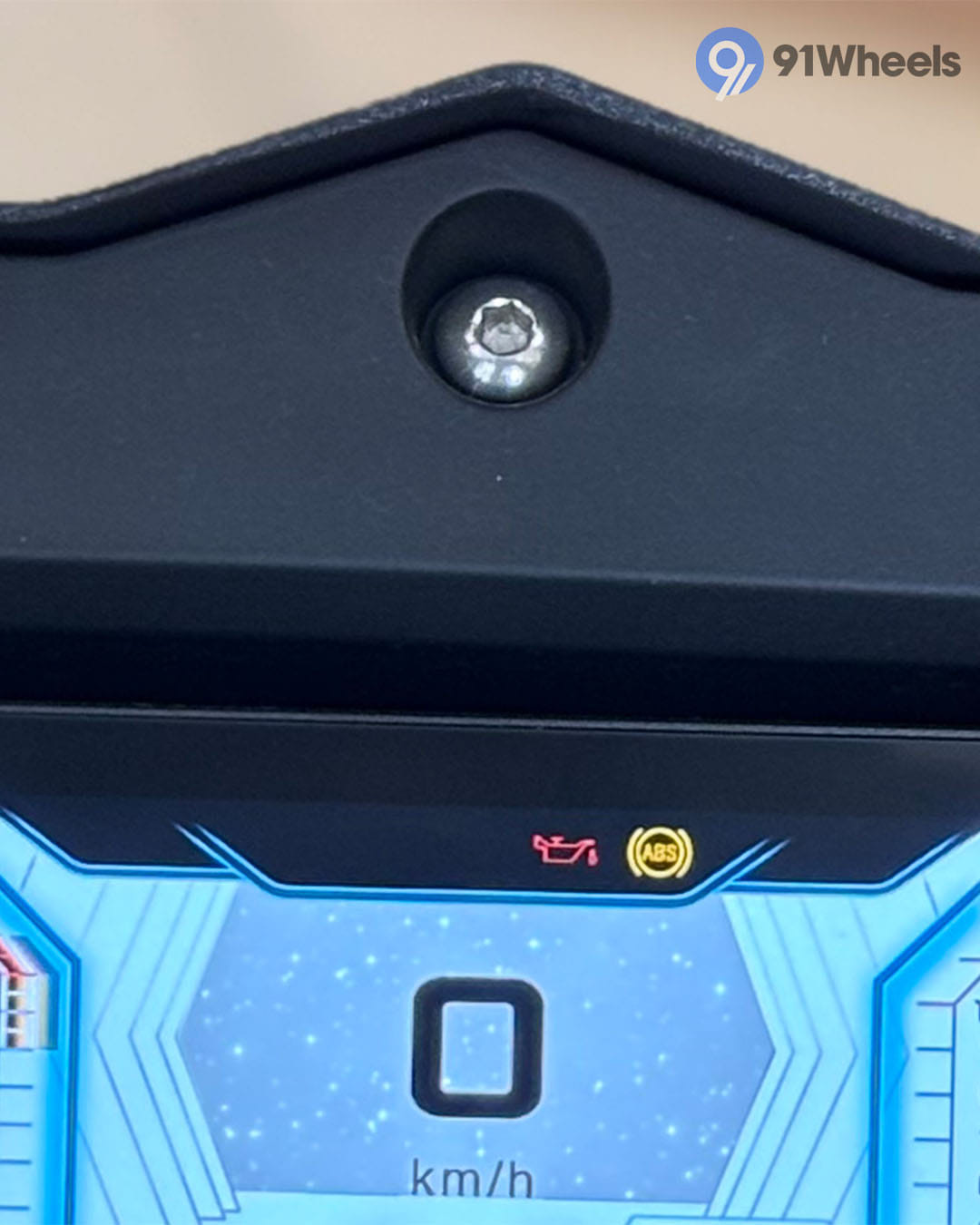 Handlebar & Console Area - 9