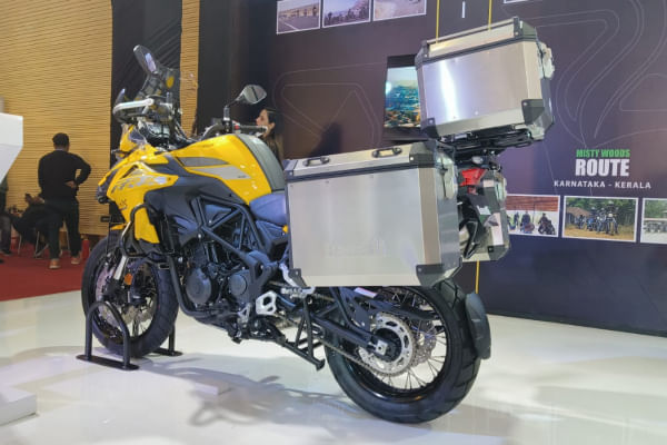 Benelli TRK 502X  2024-2025 Side Profile LR