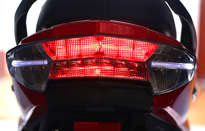 Benling India Falcon Tail Light