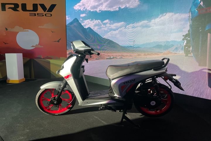 BGauss RUV350 Left Side View