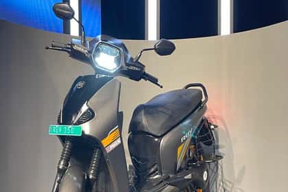 BGauss RUV350 Front View BGauss RUV350 Front View