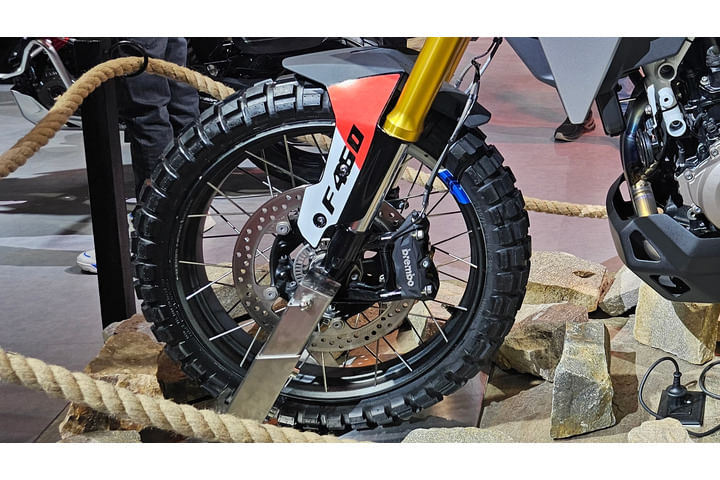 BMW F 450 GS Front Tyre