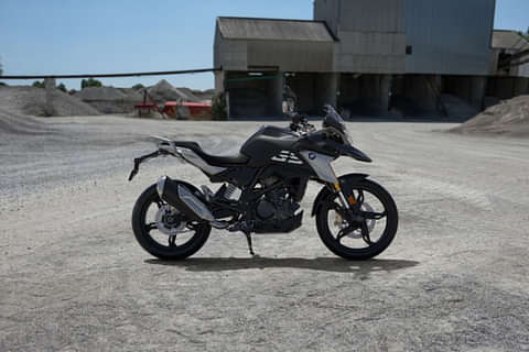 BMW G 310 GS Right Side View Image